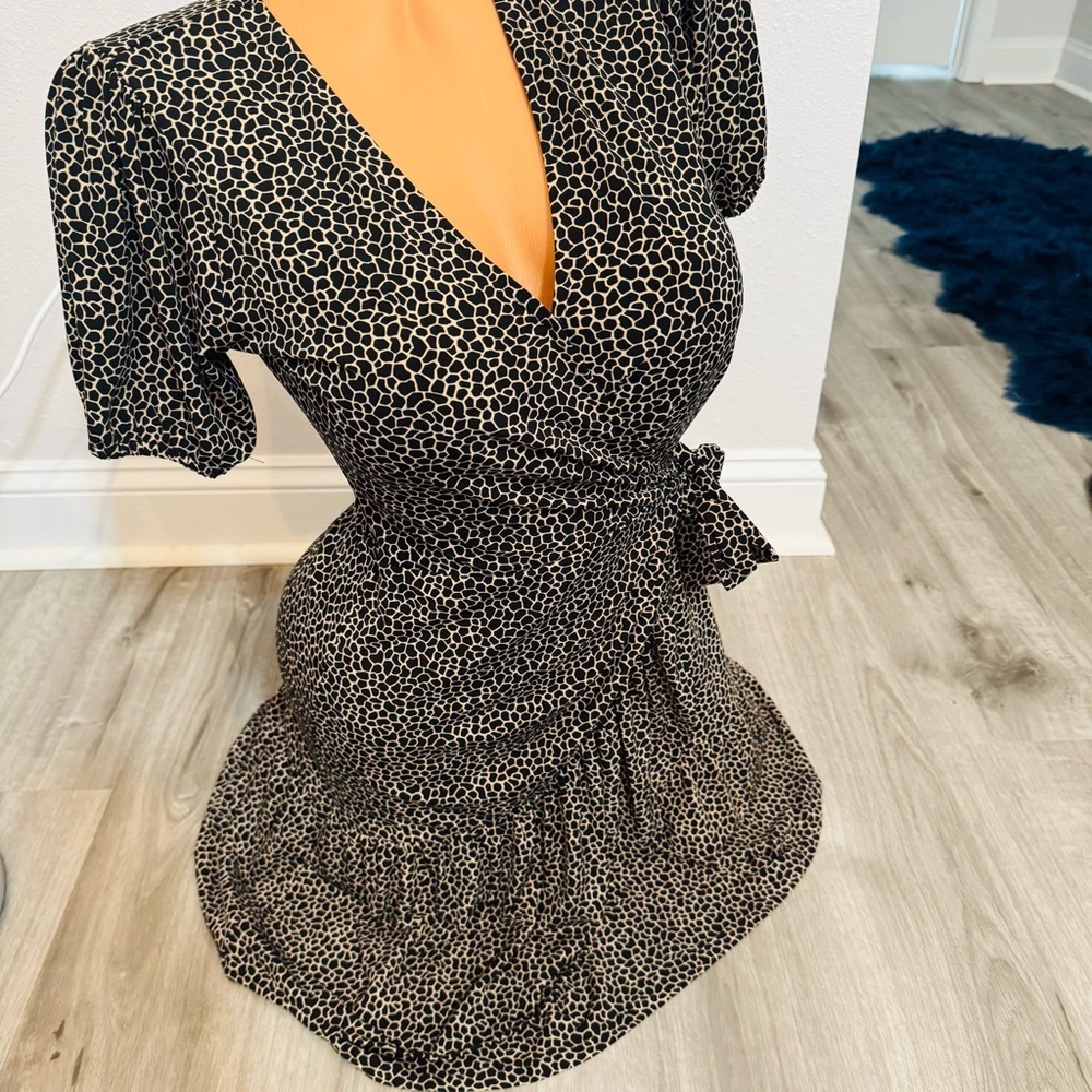 Michael Kors Animal Print Ruffle Hem V-Neck Wrap Dress XS NWT​​